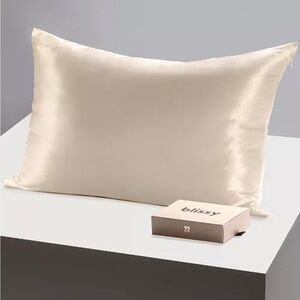 NEW BLISSY Silk Pillowcase, Standard Natural Beige